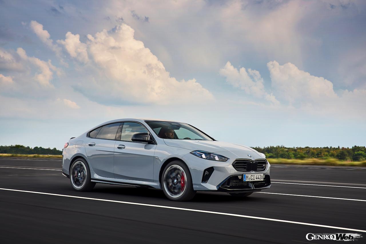 BMW 2 Series Gran Coupe features a newly designed kidney grille and an updated exterior and interior. [Video]