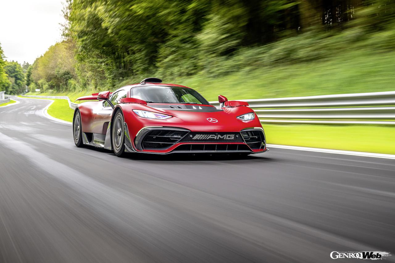 The hybrid hypercar “Mercedes-AMG ONE” breaks its own record for the fastest production car at the Nürburgring w