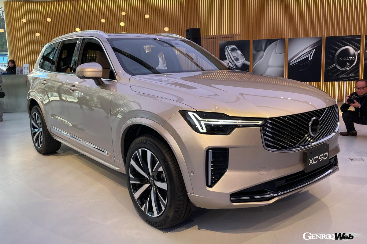 The new flagship SUV “Volvo XC90” with a completely redesigned interior and exterior is introduced in Japan ̶