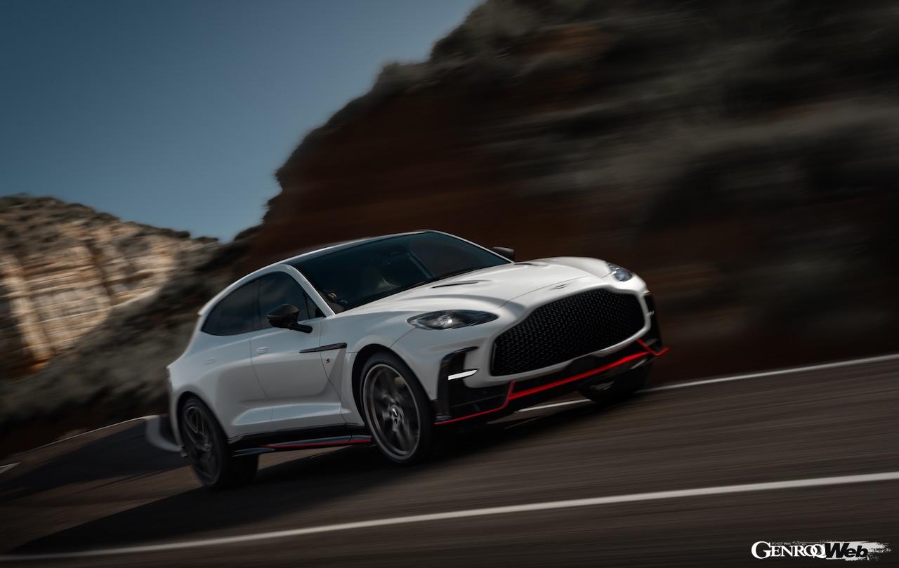 Aston Martin DBX S, a 727 horsepower SUV, debuts as a new flagship model bearing the “S” name.