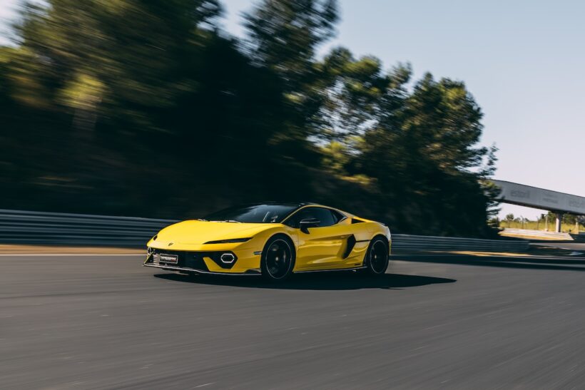 First test drive of the Lamborghini Temerario, equipped with a super high-revving V8 engine that can reach 10,000 rpm!